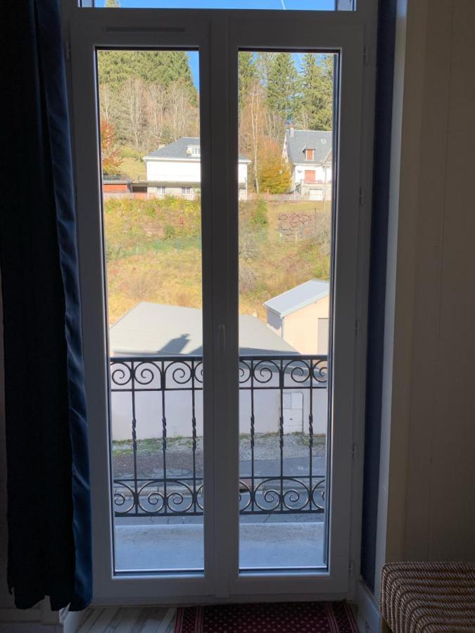 Appartement Lumineux N°6 Le Val D'Or - 4 Personnes - 1 Chambre Avec Petit Balcon La Bourboule Kültér fotó